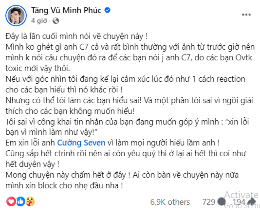 Động thái mới của nam ca sĩ trên mạng xã hội càng gây ra tranh cãi. Động thái mới của nam ca sĩ trên mạng xã hội càng gây ra tranh cãi.