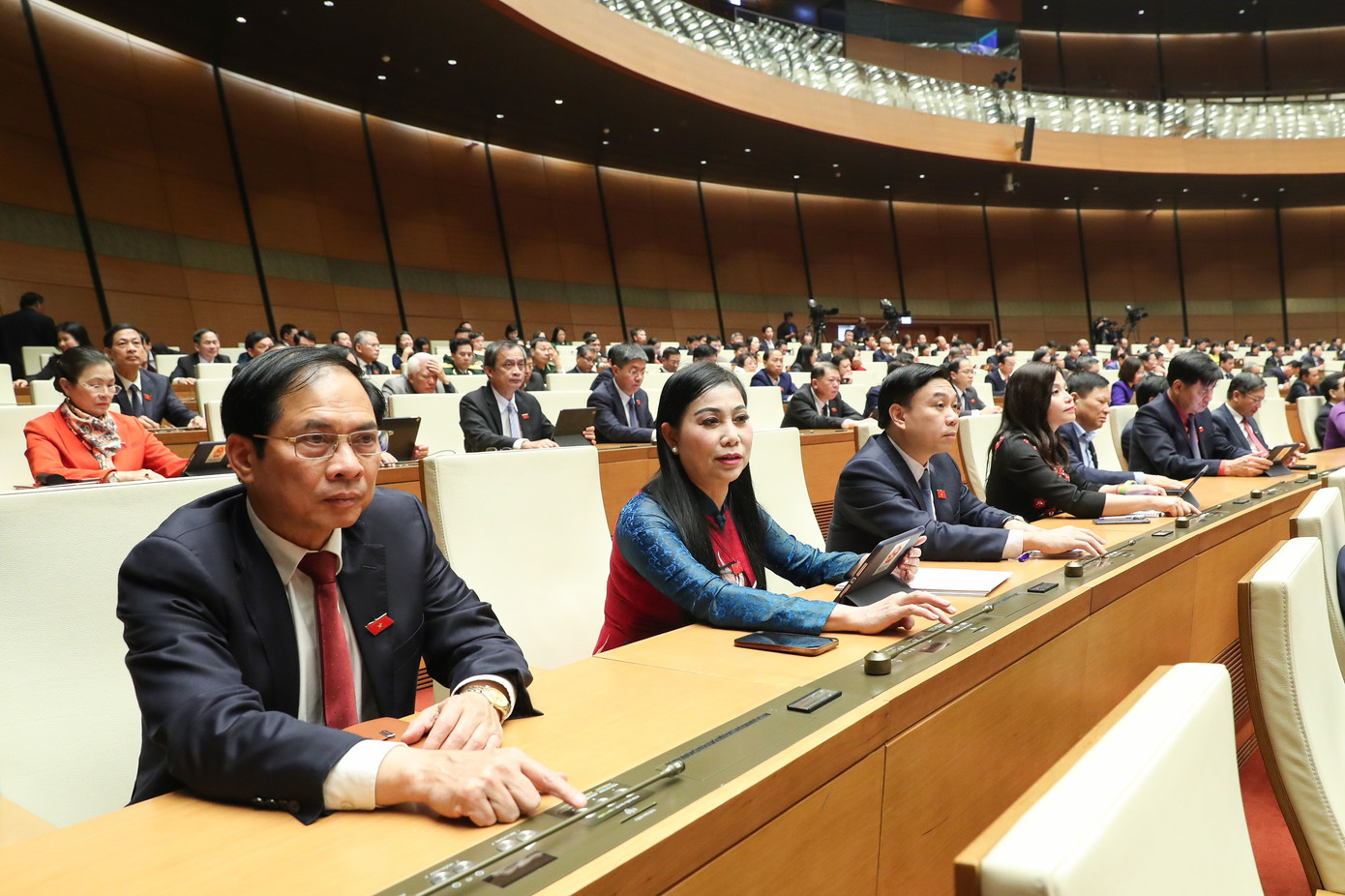 Quốc hội biểu quyết thông qua các dự thảo Nghị quyết tại kỳ họp bất thường. Ảnh: Như Ý Quốc hội biểu quyết thông qua các dự thảo Nghị quyết tại kỳ họp bất thường. Ảnh: Như Ý