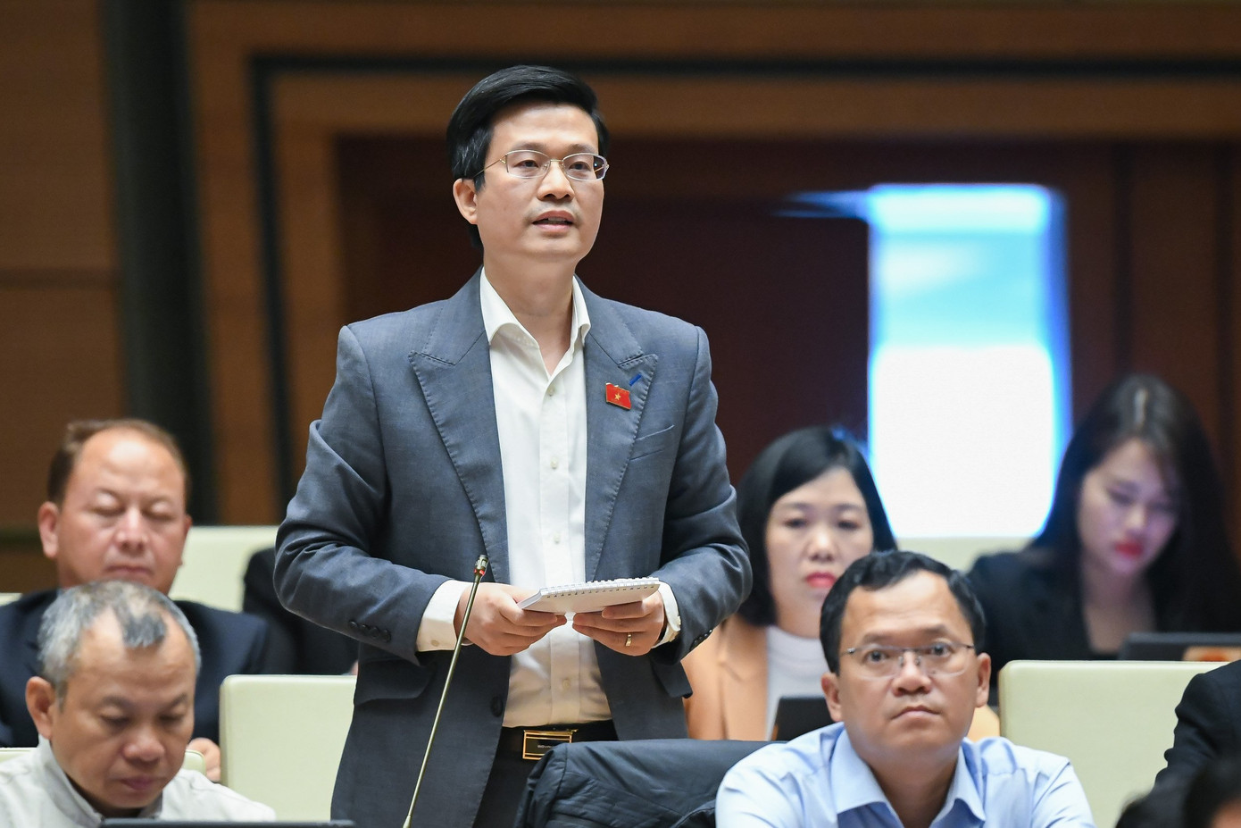 Đại biểu Đỗ Chí Nghĩa (đoàn Phú Yên)