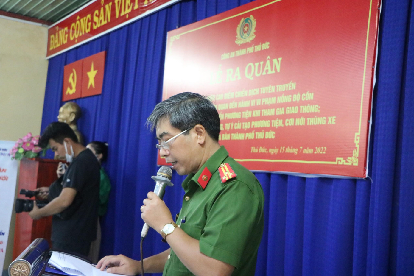 Thượng tá Tân Xuân Tiên, Phó Trưởng Công an TP Thủ Đức. Thượng tá Tân Xuân Tiên, Phó Trưởng Công an TP Thủ Đức.