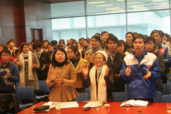 Nhiều bài hát thể hiện nhiệt huyết của tuổi trẻ được mọi người hát vang