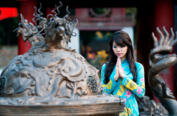 Niệm cầu nơi cửa Khổng sân Trình; nơi có thầy giáo Chu Văn An