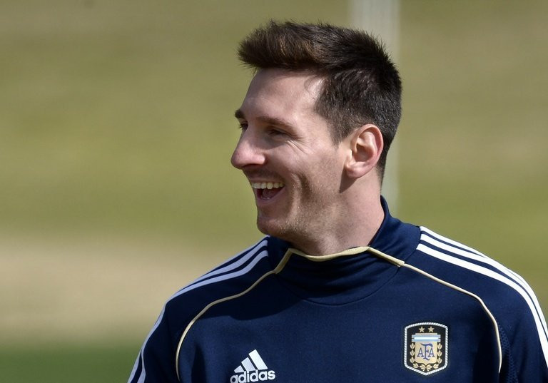 Messi bị cáo buộc trốn thuế