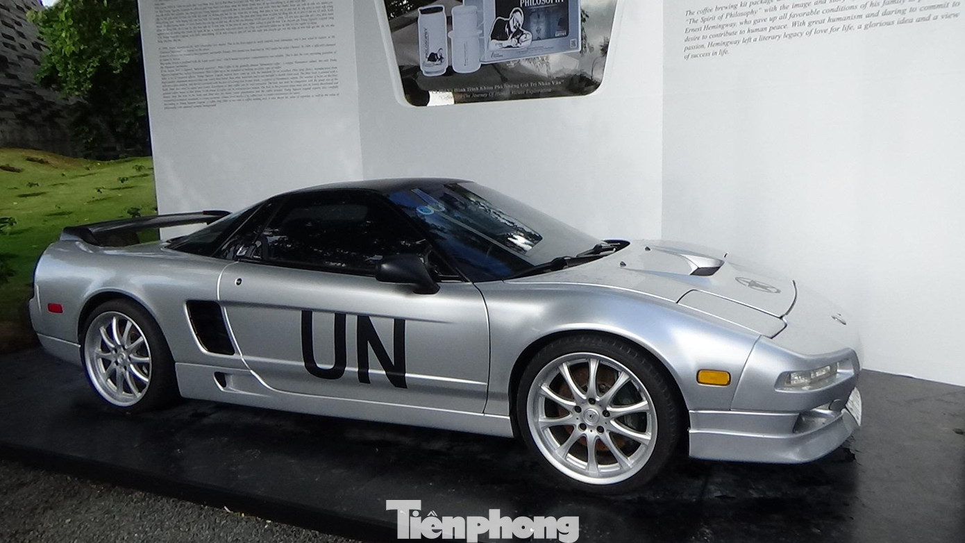 Honda/Acura NSX đời 1996 độc nhất Việt Nam thuộc sở hữu của anh Minh Xí Muội – trưởng đoàn VietRally nay cũng đã về với bộ sưu tập khủng nhất Việt Nam của ông Vũ.