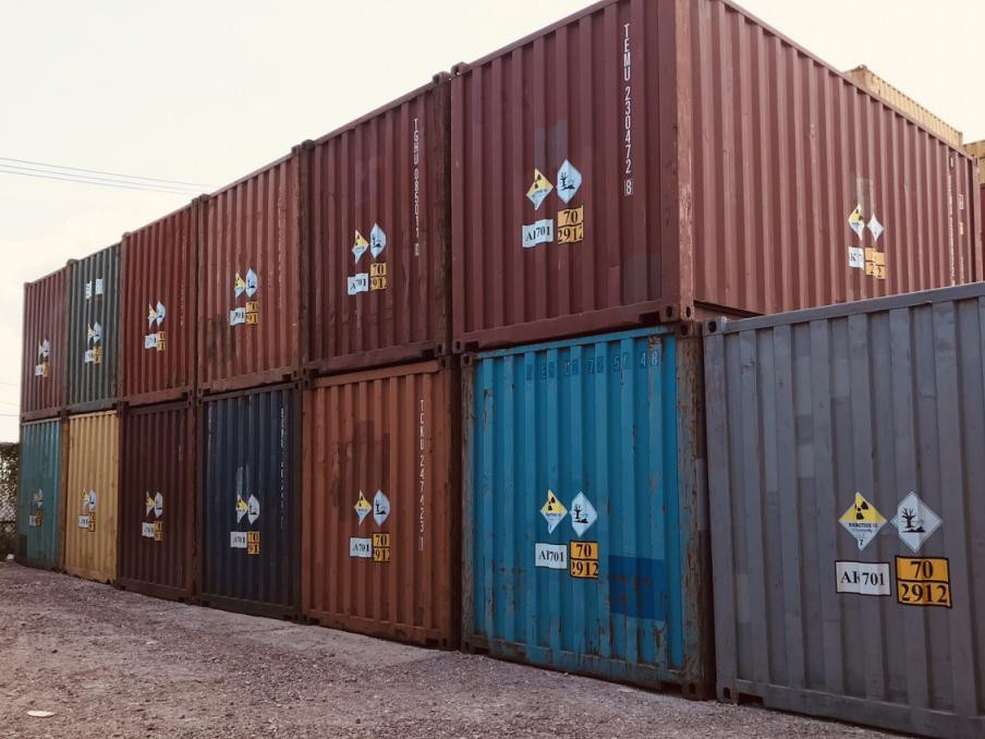 Lô 25 container tinh quặng Monazite chứa chất phóng xạ bị buộc tái xuất khỏi Việt Nam Lô 25 container tinh quặng Monazite chứa chất phóng xạ bị buộc tái xuất khỏi Việt Nam