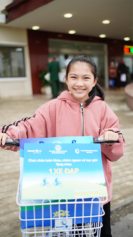 Quỹ Xe Đạp Chở Ước Mơ của Bảo Việt Nhân thọ đã đến với các em học sinh nghèo hiếu học của 2 huyện Nghi Xuân và Kỳ Anh của tỉnh Hà Tĩnh
