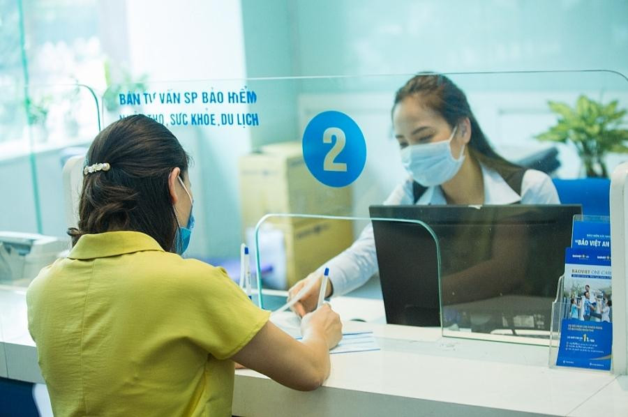 6 tháng đầu năm, Bảo Việt đạt 26.676 tỷ đồng doanh thu hợp nhất, tăng 8% so với cùng kỳ 6 tháng đầu năm, Bảo Việt đạt 26.676 tỷ đồng doanh thu hợp nhất, tăng 8% so với cùng kỳ