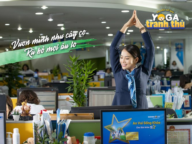 Đồng hành cùng các sự kiện đồng diễn, Bảo Việt Nhân thọ cũng đã phát động cuộc thi "Yoga tranh thủ" trên mạng xã hội từ 2/6 – 17/6, khuyến khích người dân tranh thủ tập luyện các động tác Yoga căn bản trong khi chờ đợi để cải thiện sức khỏe cả về thân và tâm. Với 10 giải đặc biệt là chuyến đi tới Huế tham dự sự kiện đồng diễn Yoga tiếp theo vào ngày 26/6, cuộc thi đang nhận được sự hưởng ứng sôi nổi từ cộng đồng. Đồng hành cùng các sự kiện đồng diễn, Bảo Việt Nhân thọ cũng đã phát động cuộc thi "Yoga tranh thủ" trên mạng xã hội từ 2/6 – 17/6, khuyến khích người dân tranh thủ tập luyện các động tác Yoga căn bản trong khi chờ đợi để cải thiện sức khỏe cả về thân và tâm. Với 10 giải đặc biệt là chuyến đi tới Huế tham dự sự kiện đồng diễn Yoga tiếp theo vào ngày 26/6, cuộc thi đang nhận được sự hưởng ứng sôi nổi từ cộng đồng.