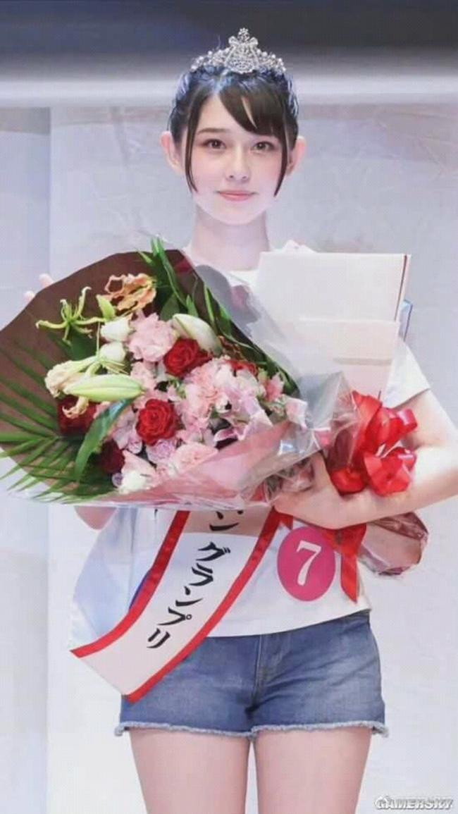 Nhan sắc trong trẻo của tân Hoa hậu cuộc thi "Miss Teen Japan 2022".