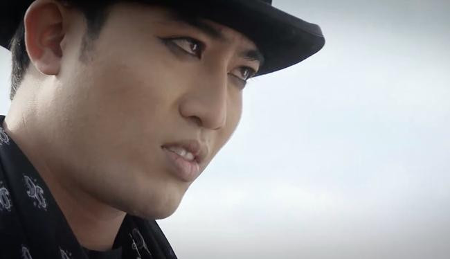 Doãn Quốc Đam là nam diễn viên sở hữu hàng loạt vai phụ ấn tượng. - Ảnh: Phim Mê Cung. Doãn Quốc Đam là nam diễn viên sở hữu hàng loạt vai phụ ấn tượng. - Ảnh: Phim Mê Cung.