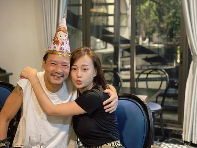 ... bố vợ mà bán cả công ty?