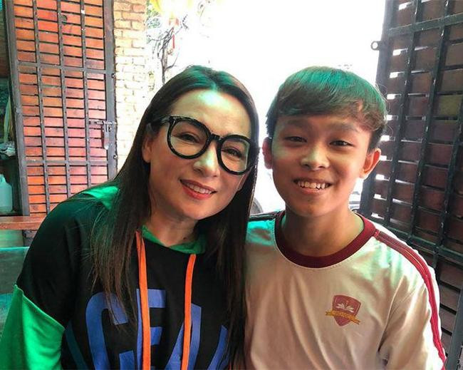 Lùm xùm liên quan tới Phi Nhung và Hồ Văn Cường ngày càng gay gắt.