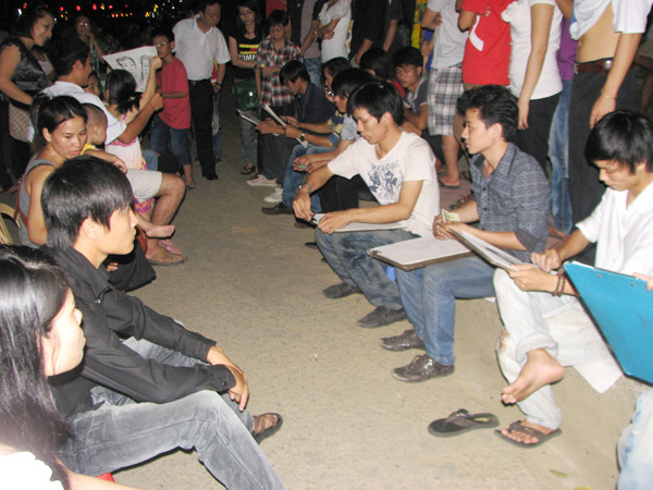 Sinh viên mỹ thuật đi làm thêm. Sinh viên mỹ thuật đi làm thêm