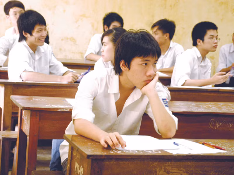 Trước giờ làm bài thi tốt nghiệp THPT 2009 (ảnh chỉ có tính minh họa)