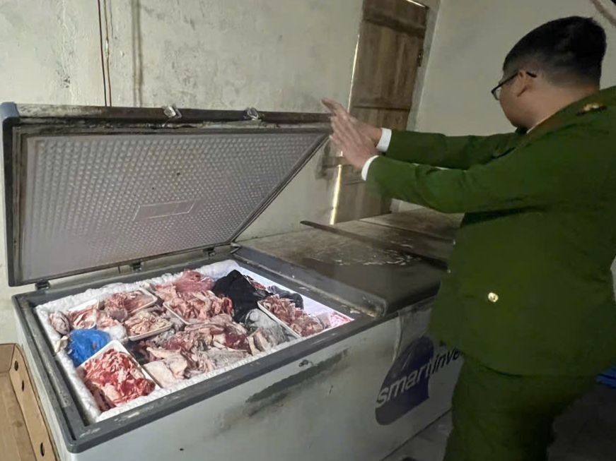 Hàng tấn thực phẩm đông lạnh bảo quản tại cơ sở Minh Quý. Ảnh: CACC Hàng tấn thực phẩm đông lạnh bảo quản tại cơ sở Minh Quý. Ảnh: CACC