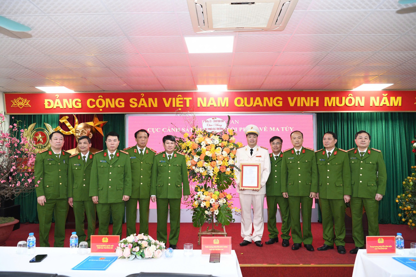 Lễ công bố quyết định của Bộ trưởng Công an về công tác cán bộ.