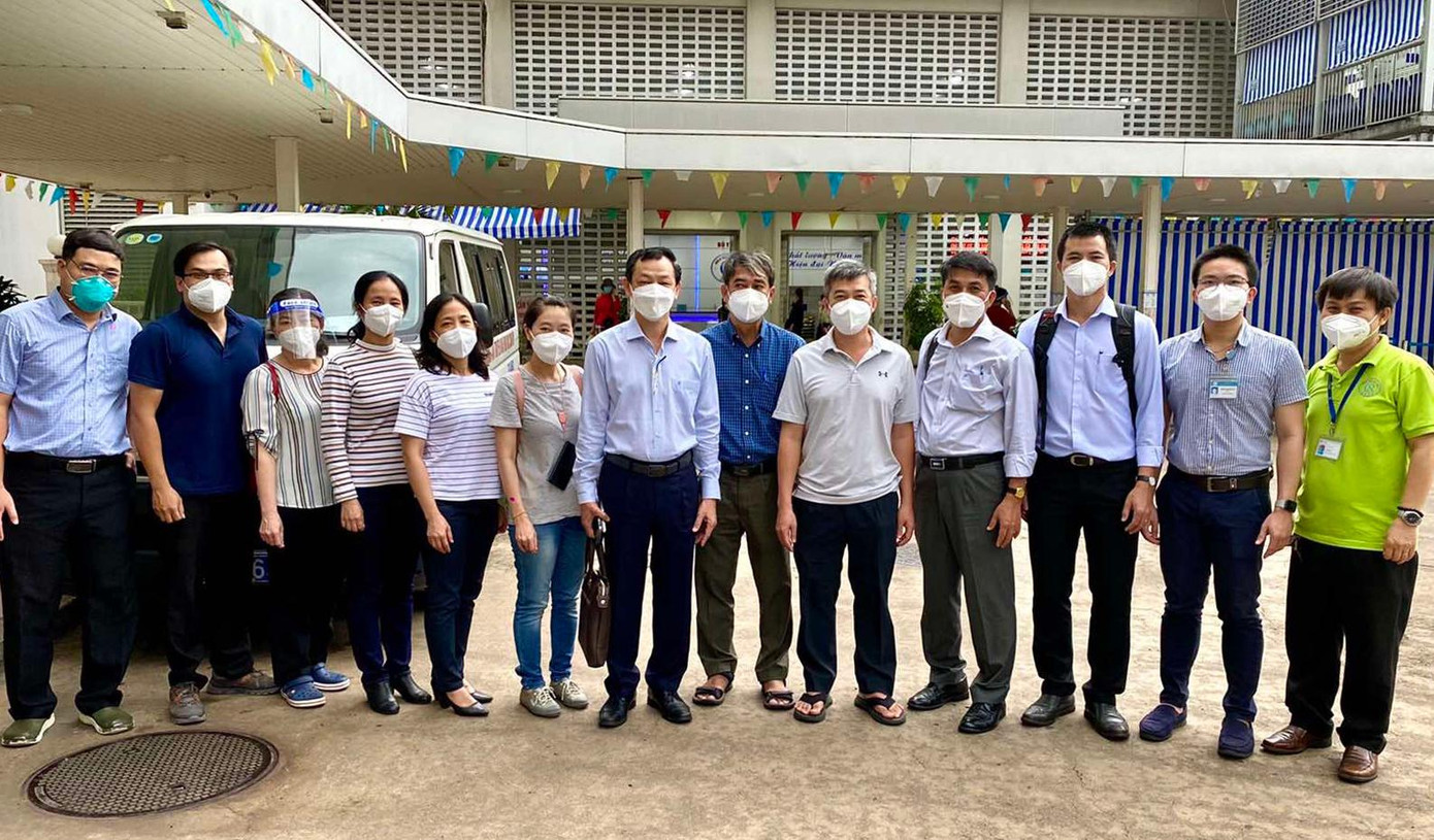 Các bác sĩ Bệnh viện Chợ Rẫy xuất quân chi viện cho Cà Mau chống dịch COVID-19