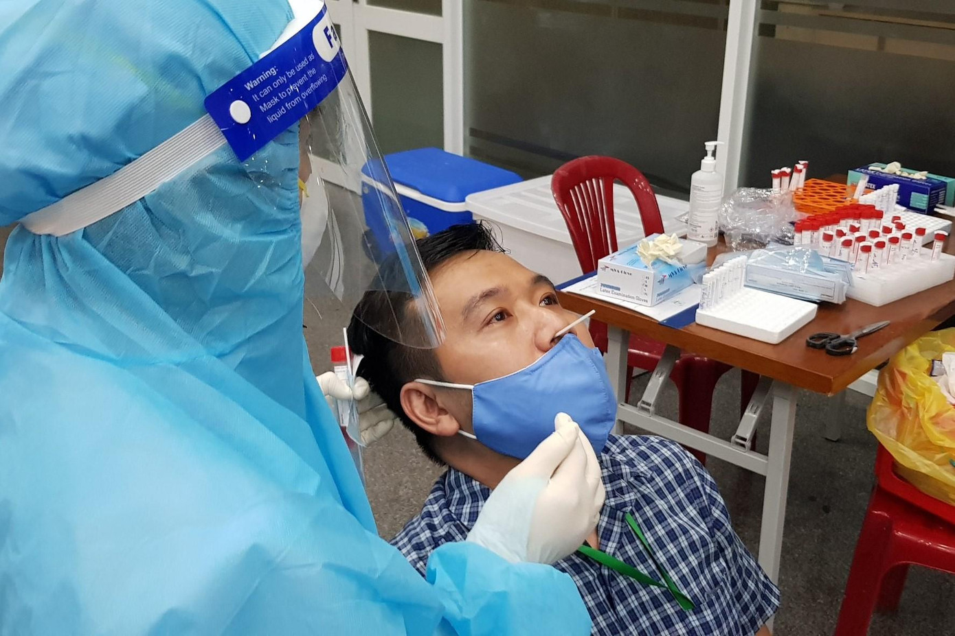 Số ca mắc COVID-19 mỗi ngày đang gia tăng trên địa bàn TPHCM