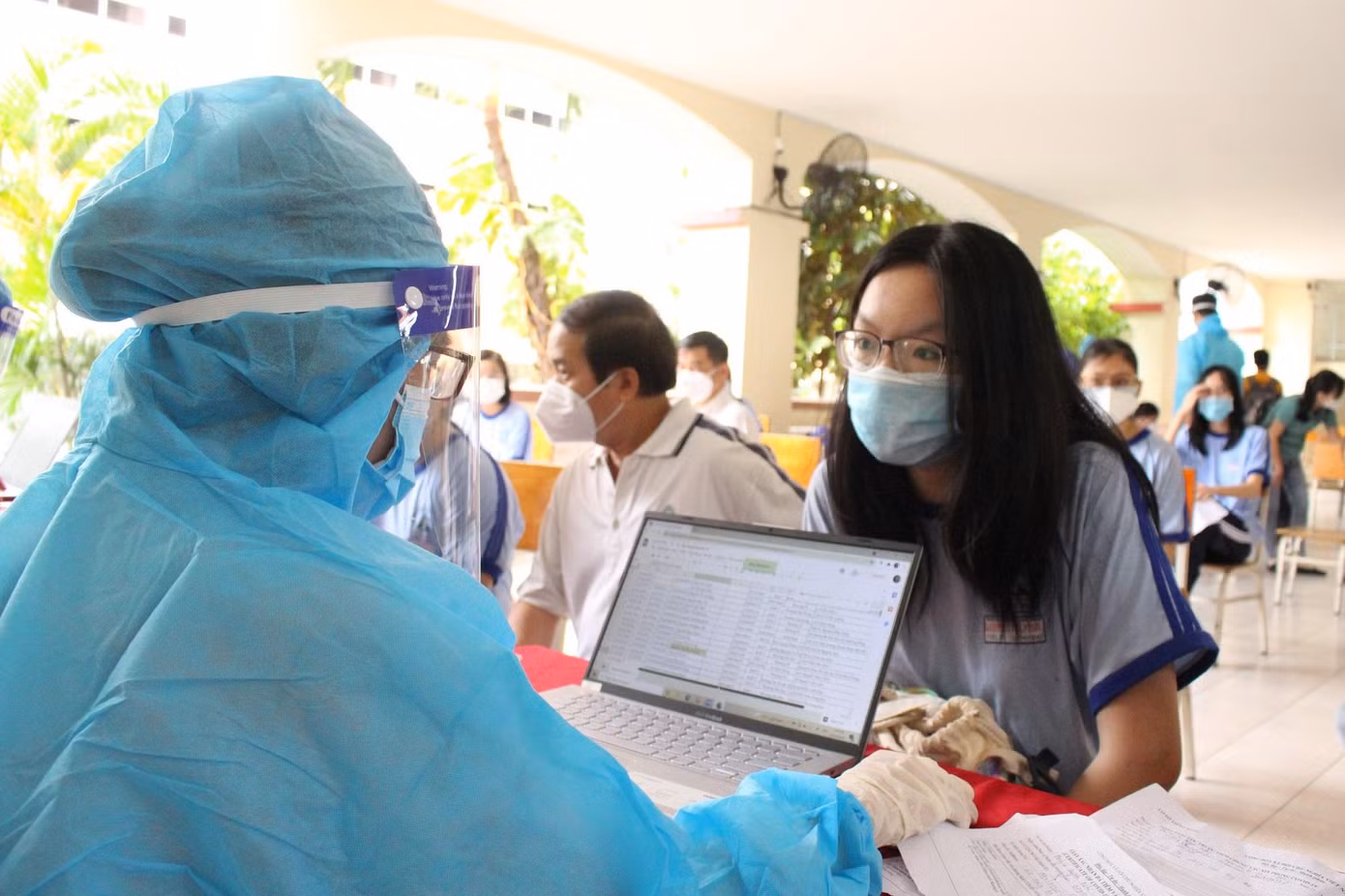 Sau 3 ngày đi học trực tiếp trên địa bàn TPHCM đã ghi nhận 8 trường hợp dương tính với SARS-CoV-2