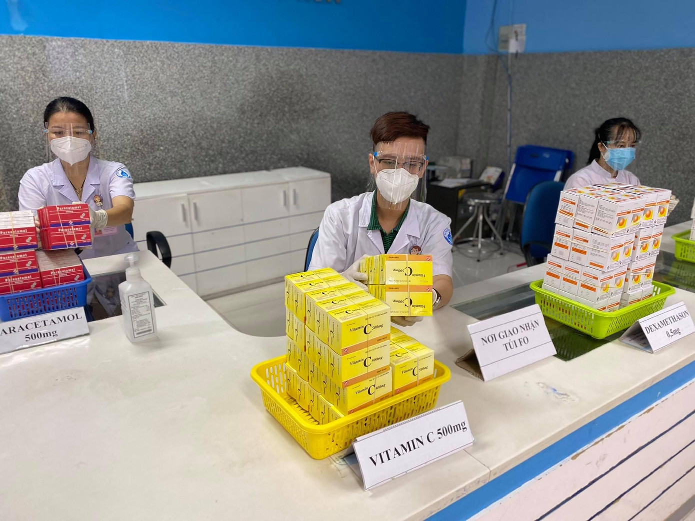 Thành phố đang có đủ cơ số thuốc hỗ trợ chăm sóc F0 cách ly, điều trị tại nhà Thành phố đang có đủ cơ số thuốc hỗ trợ chăm sóc F0 cách ly, điều trị tại nhà