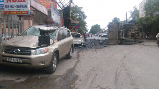 'Chốt' cuộc gặp giữa tài xế bẻ lái cứu 2 nữ sinh và chủ xe Toyota ảnh 1