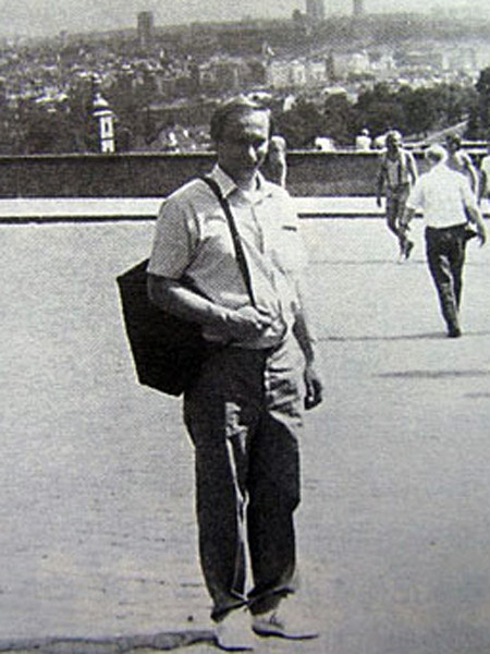 Bức ảnh lưu niệm của thủ tướng Putin chụp tháng 8/1988