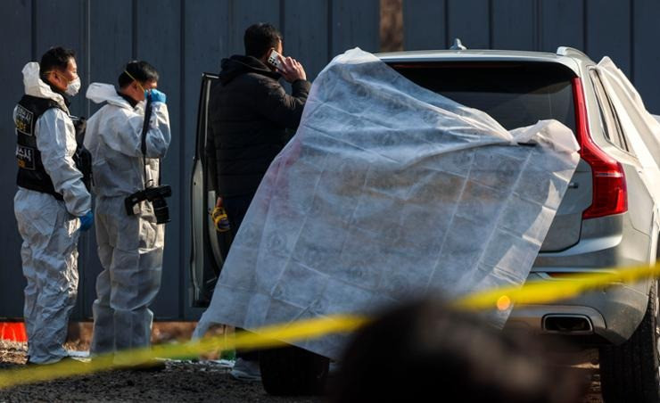 Hiện trường phát hiện Lee Sun Kyun tự tử trong xe ô tô. Ảnh: Yonhap. Hiện trường phát hiện Lee Sun Kyun tự tử trong xe ô tô. Ảnh: Yonhap.