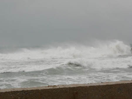 Tại huyện đảo Lý Sơn (Quảng Ngãi) thời tiết đã dịu. Ảnh: VOV giao thông.