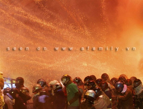 Muôn vẻ những nghi lễ cầu may đầu năm trên thế giới ảnh 3