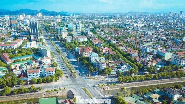 Một góc Tp Vinh, Nghệ An. Một góc Tp Vinh, Nghệ An.