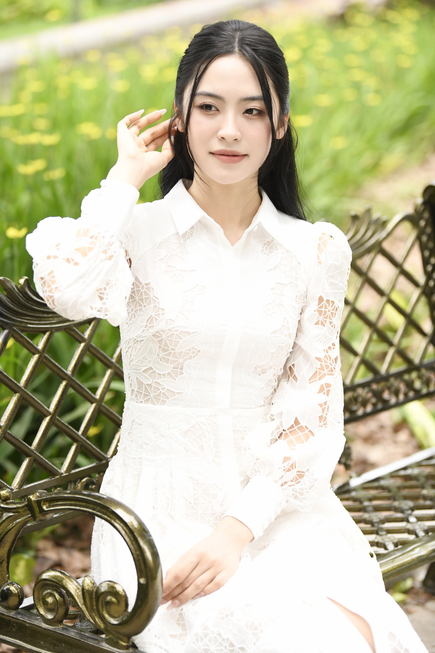 "Nếu đăng quang Hoa hậu Việt Nam, tôi muốn quảng bá hình ảnh du lịch Hải Phòng cũng như lan tỏa đến các bạn trẻ năng lượng tích cực, sự năng động, sáng tạo và cởi mở. Tôi muốn nói với các bạn trẻ điều mà bố vẫn hay nói với tôi đó là hãy cứ bơi đi, bơi để biết ngoài kia còn quá nhiều điều mới mẻ và mình quá nhỏ bé giữa đại dương", cô nói.