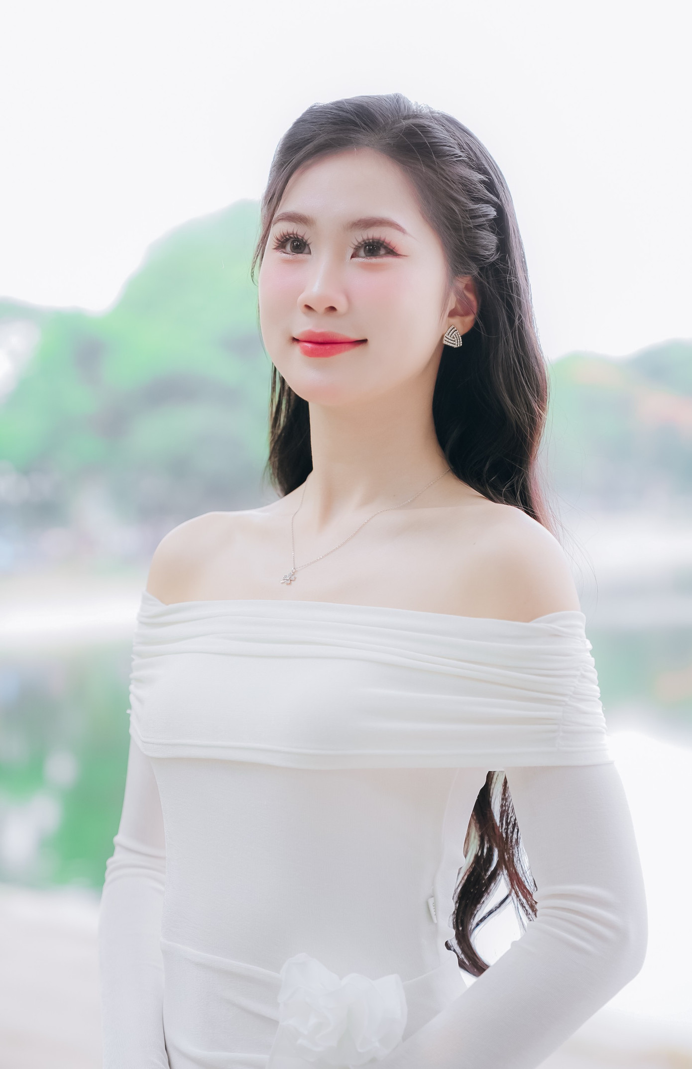 Mục tiêu của Thu Hằng tại Hoa hậu Việt Nam là dùng sức ảnh hưởng của mình để lan tỏa những dự án nhân ái mà cô đã và đang thực hiện. "Tôi mong muốn kêu gọi được nhiều nhà hảo tâm đồng hành cùng các dự án nhân ái của mình để có thể giúp đỡ cộng đồng, xã hội", cô nói.