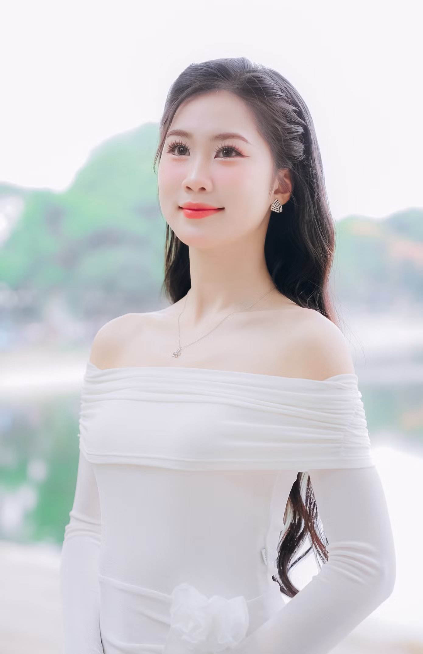 Mục tiêu của Thu Hằng tại Hoa hậu Việt Nam là dùng sức ảnh hưởng của mình để lan tỏa những dự án nhân ái mà cô đã và đang thực hiện. "Tôi mong muốn kêu gọi được nhiều nhà hảo tâm đồng hành cùng các dự án nhân ái của mình để có thể giúp đỡ cộng đồng, xã hội", cô nói.