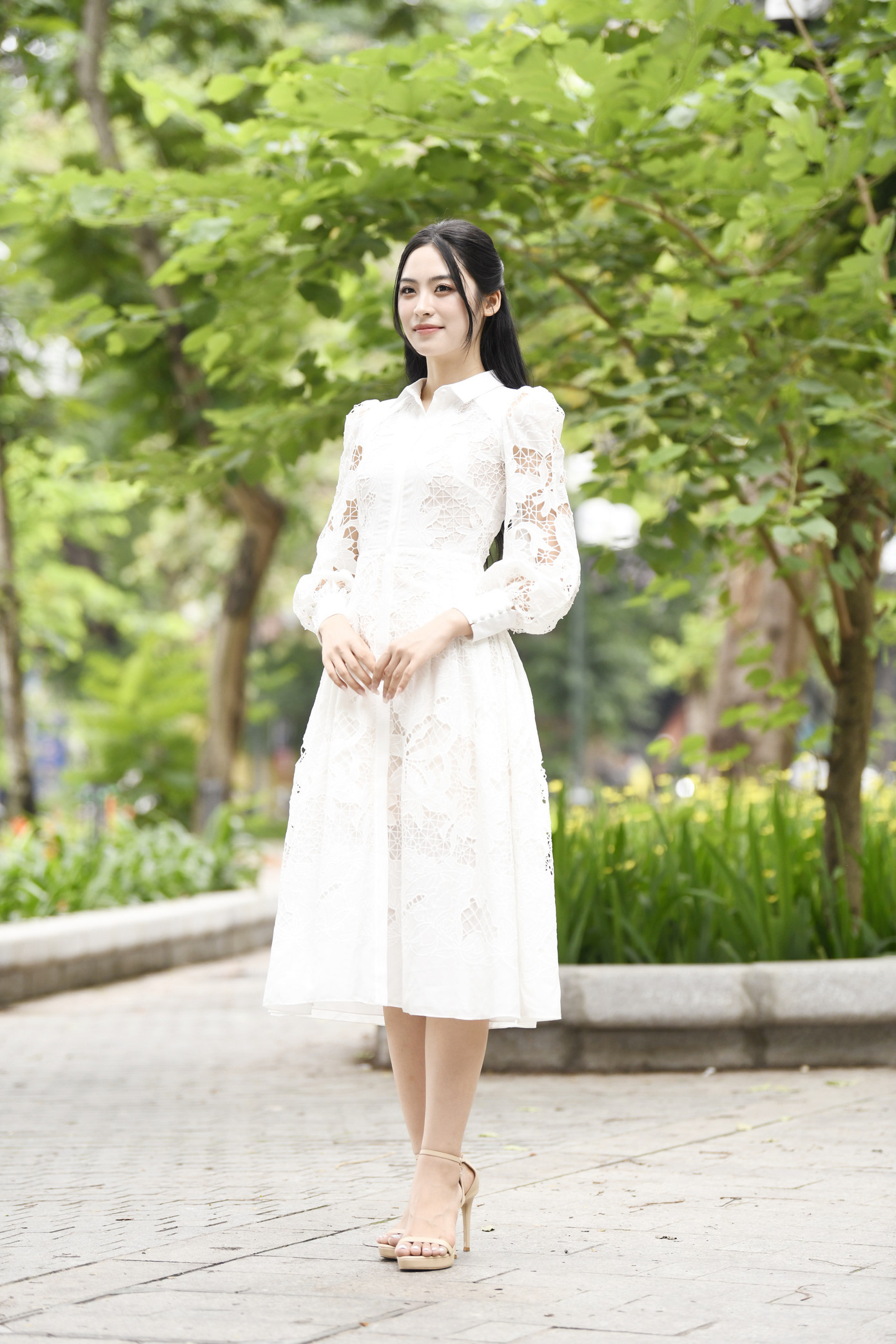 Vân Nhi nói có nhiều lúc gặp áp lực nhưng với sự động viên của mọi người ở quê hương Hải Phòng, cô đã vượt qua và củng cố sự tự tin. “Mỗi khi bước ra sân khấu, tôi lại nghe thấy mọi người hô Vân Nhi cố lên. Điều đó là động lực giúp tôi tỏa sáng ở vòng chung khảo”, cô nói.