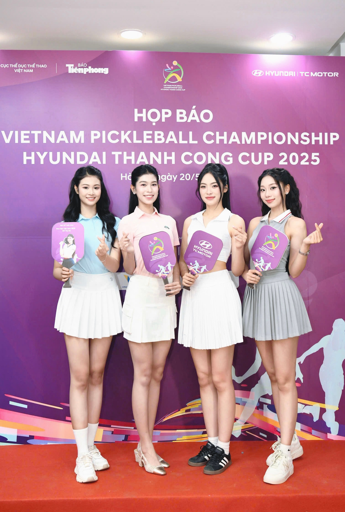 Báo Tiền Phong là cơ quan Trung ương của Đoàn TNCS Hồ Chí Minh; là người bạn đồng hành với giới trẻ ở tất cả lĩnh vực, trong đó có thể dục thể thao. Báo Tiền Phong đã ghi dấu ấn với nhiều giải thể thao giàu truyền thống và uy tín. Tham gia cuộc thi Hoa hậu Việt Nam 2024, các thí sinh có cơ hội đồng hành cùng báo Tiền Phong trong nhiều sự kiện thể thao. Trước đó, 41 thí sinh của vòng chung khảo có dịp tham dự Giải Vô địch Quốc gia Marathon và cự ly dài báo Tiền Phong lần thứ 66 - năm 2025 ở Quảng Trị và nhiều hoạt động bên lề ý nghĩa.