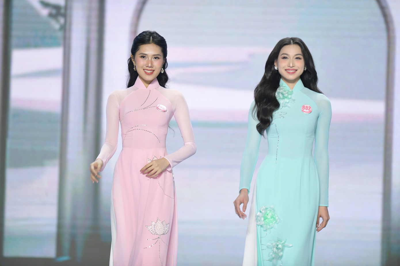 Thí sinh Phạm Thị Thanh Xuân, SBD 882, sinh năm 2005, đến từ TP Huế. Cô cao 1,72 m, nặng 55 kg, số đo ba vòng 75-62-91 cm. Thanh Xuân là sinh viên trường Đại học Kinh tế - Đại học Đà Nẵng. Thanh Xuân có niềm đam mê đặc biệt với những con số, sự chính xác và tư duy logic. Đó là lý do cô theo học chuyên ngành Kiểm toán.