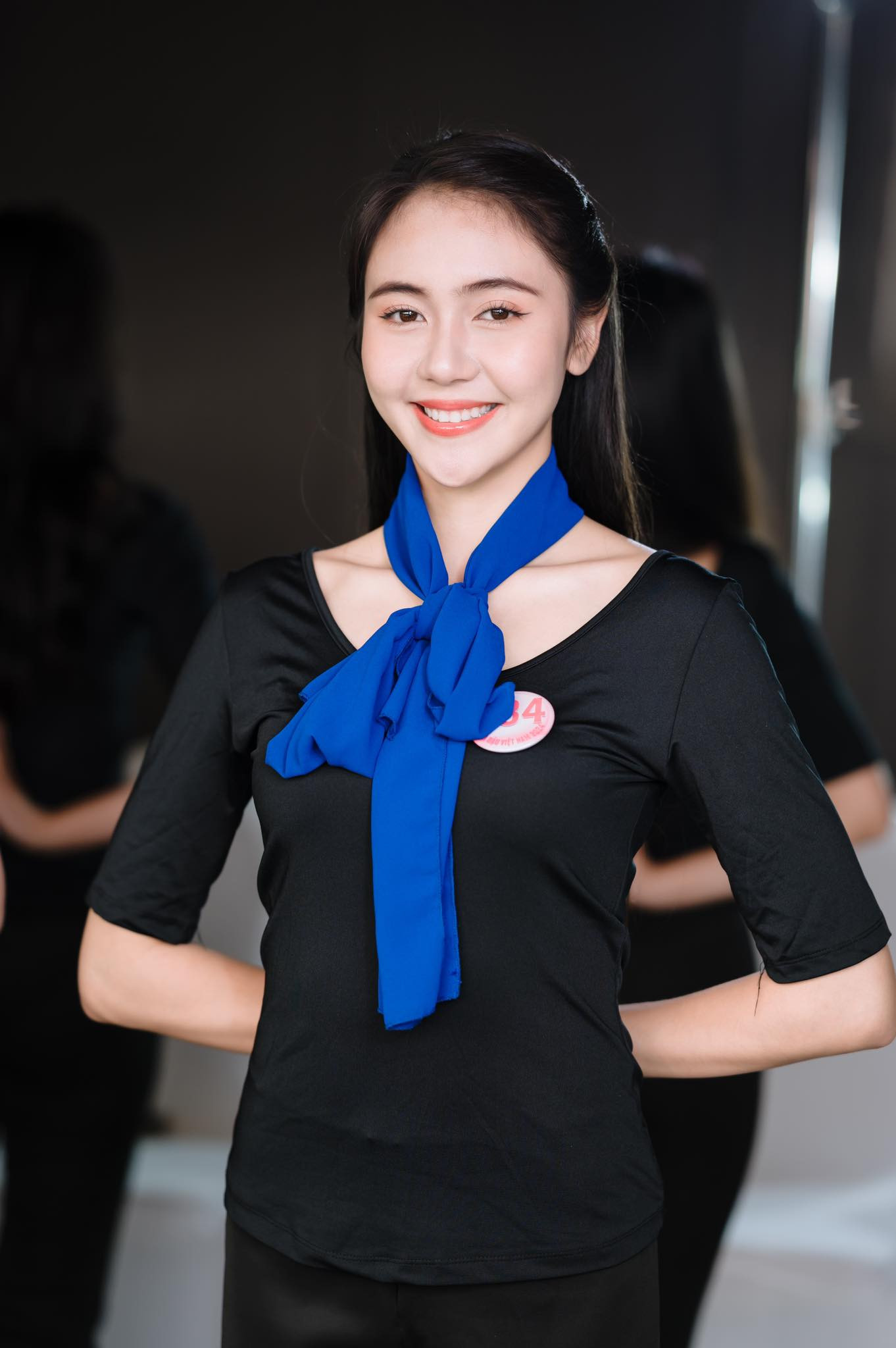 “Với tôi, rạng rỡ Việt Nam là khi mỗi người trẻ biết sống tử tế, có trách nhiệm và truyền cảm hứng cho cộng đồng. Tôi mong muốn trở thành một phiên bản tốt nhất của chính mình, để dù có đạt được ngôi vị cao nhất hay không, tôi vẫn có thể truyền cảm hứng cho những người trẻ dám sống, dám ước mơ và dám thay đổi”, cô nói.