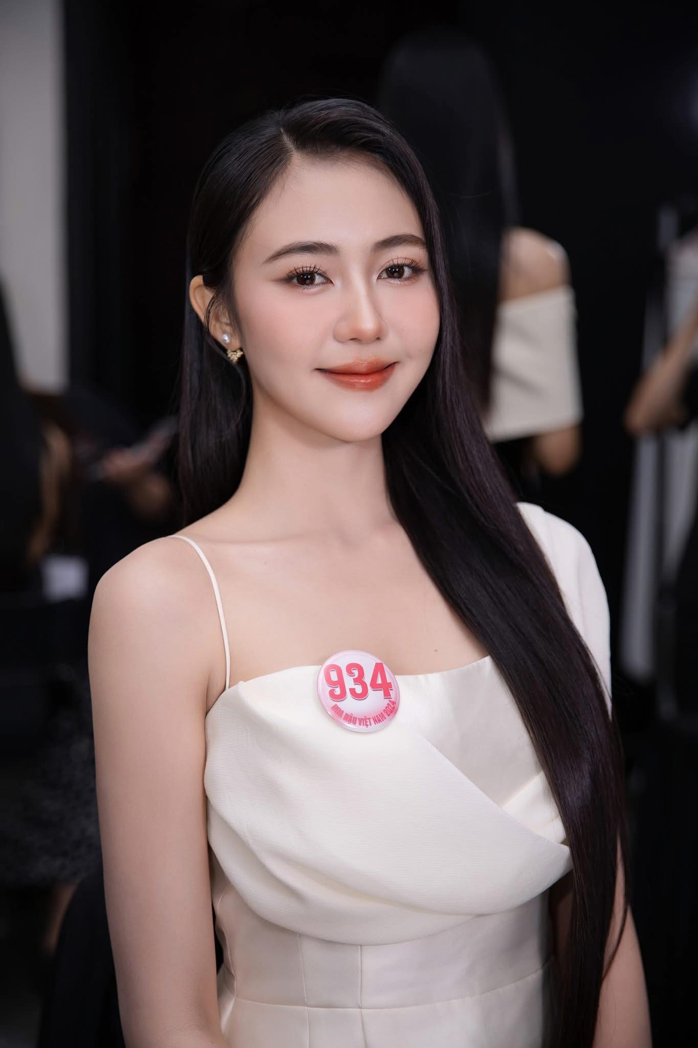 Mỹ Dung nói mục tiêu lớn nhất của cô tại Hoa hậu Việt Nam 2024 là lan tỏa được năng lượng tích cực và những giá trị tốt đẹp đến cộng đồng không chỉ qua hình ảnh mà còn bằng hành động cụ thể.