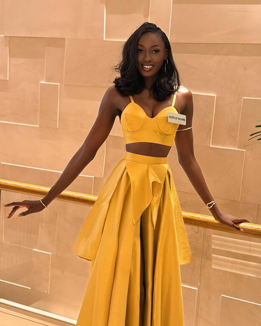 Đại diện Bờ biển Ngà - Fatoumata Coulibaly đang tham dự cuộc thi Hoa hậu Thế giới 2025 tổ chức ở Ấn Độ. Trước thềm cuộc thi, Fatoumata Coulibaly được nhận xét là ứng viên sáng giá cho vương miện.