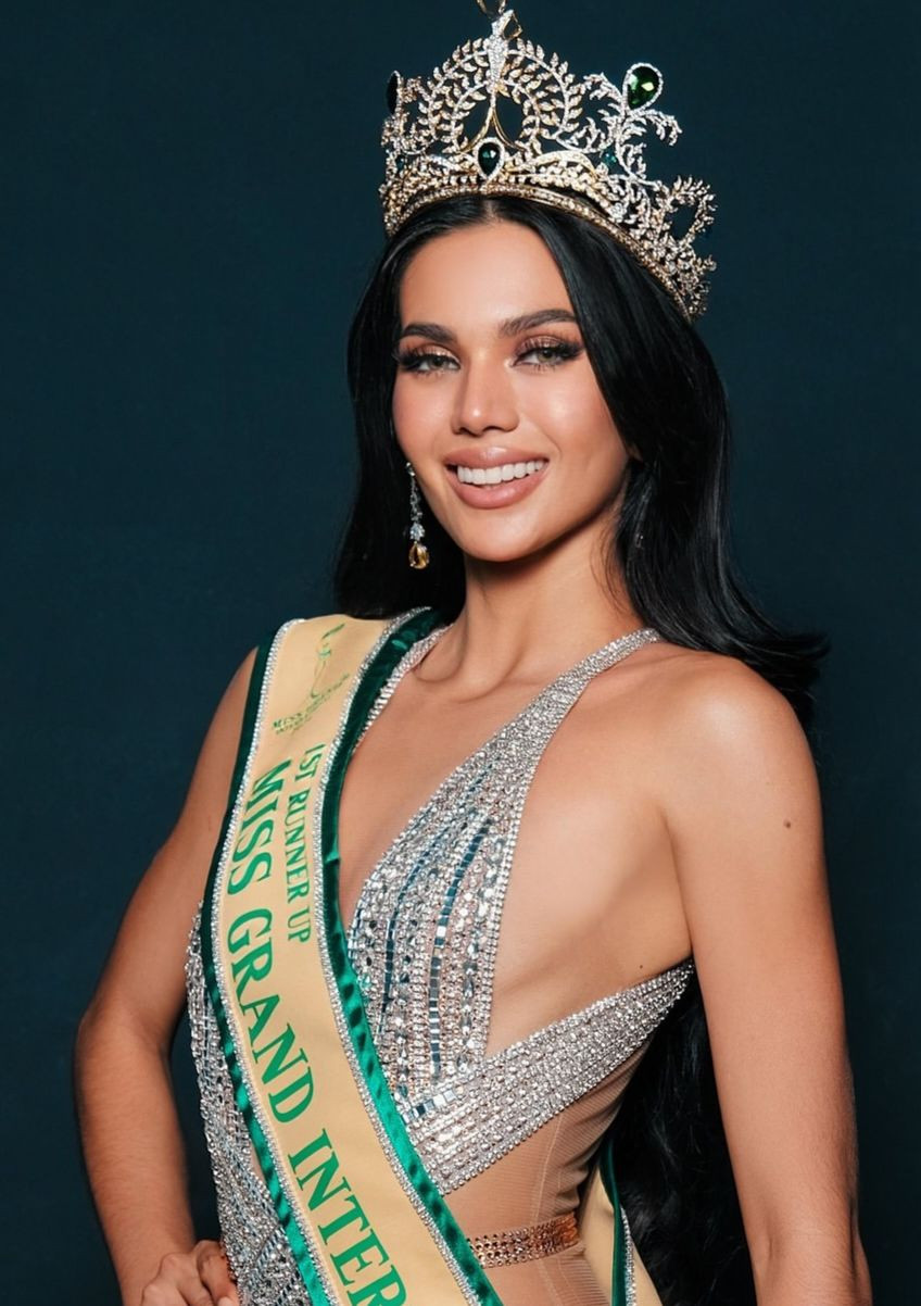 Ông Nawat bổ nhiệm người đẹp Philippines - Christine Juliane Opiaz - lên thay thế vị trí của Rachel Gupta. Ông Nawat bổ nhiệm người đẹp Philippines - Christine Juliane Opiaz - lên thay thế vị trí của Rachel Gupta.