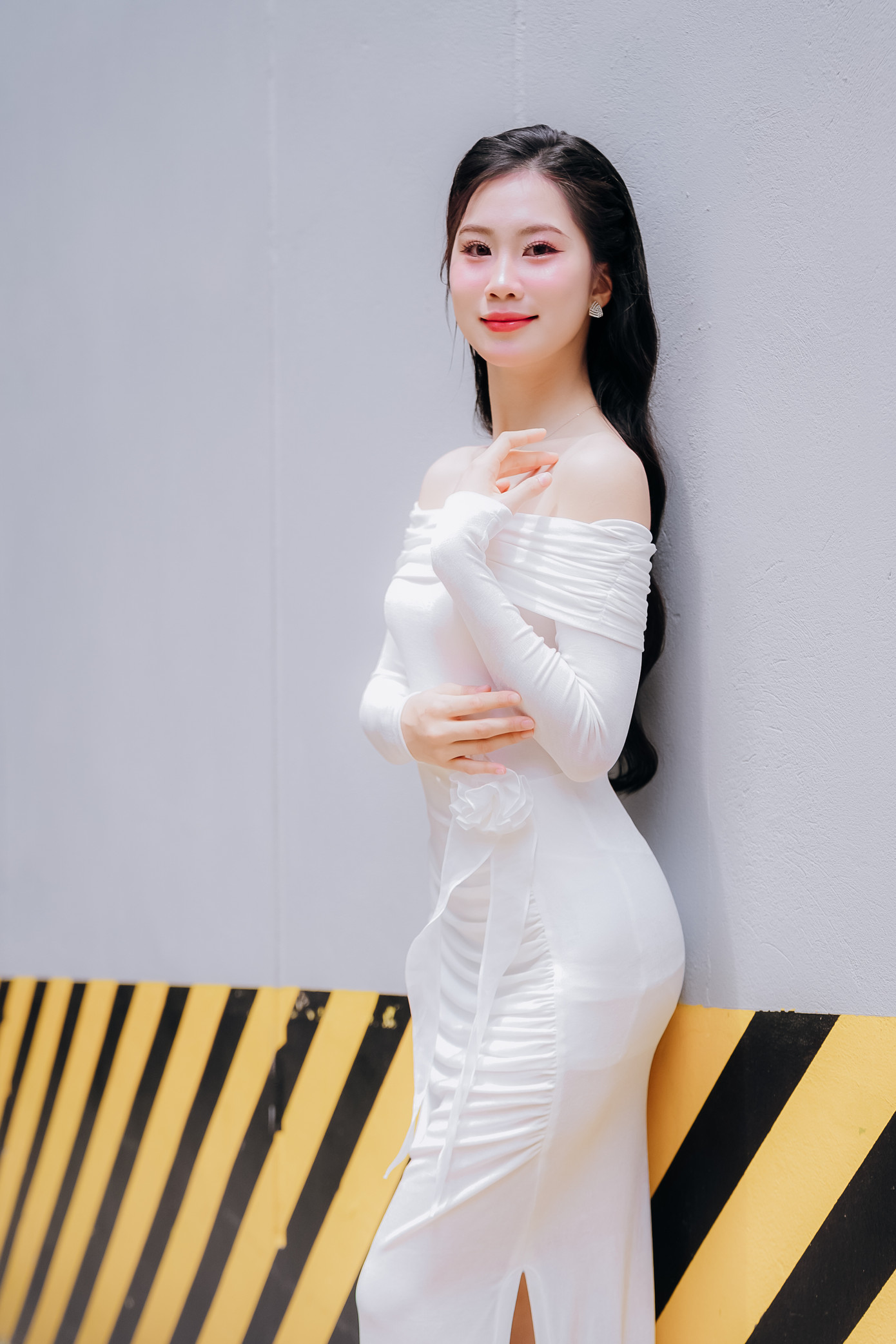 Thu Hằng nói cô cảm nhận được sự thay đổi rõ rệt trước và sau khi tham gia cuộc thi Hoa hậu Việt Nam. “Trước khi tham gia cuộc thi, tôi chưa trưởng thành và còn nhút nhát. Tham gia cuộc thi, tôi được tiếp xúc với các thí sinh và học hỏi được nhiều kinh nghiệm”, cô chia sẻ.