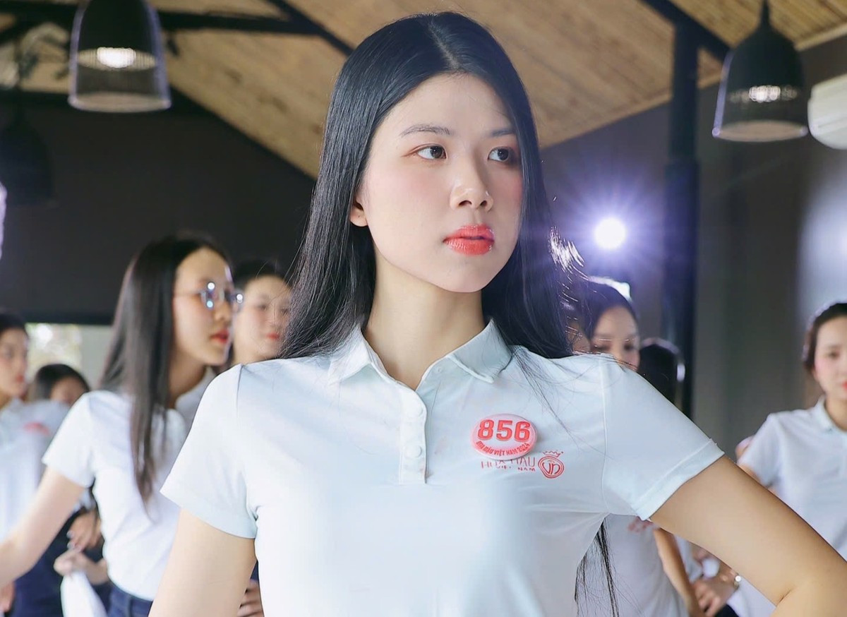 Linh Đan hiện cố gắng tập luyện hình thể hàng ngày để cải thiện sức bền, chỉ số hình thể. "Lịch trình tập luyện của Hoa hậu Việt Nam trước các đêm thi dày đặc nên tôi cần chú trọng sức khoẻ. Tôi đã trau dồi thêm kỹ năng ứng xử để chuẩn bị tốt nhất", cô nói.