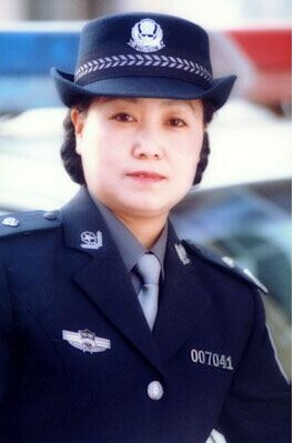 Lật tẩy 'Quan bà' hoang dâm, bắt cấp dưới hối lộ tình dục ảnh 4