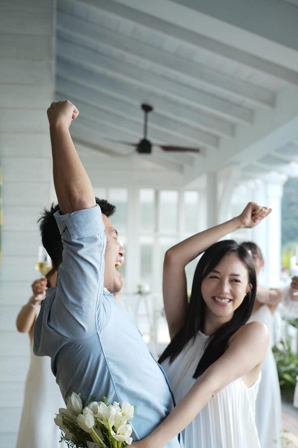 Niềm hạnh phúc của cặp đôi. Niềm hạnh phúc của cặp đôi.