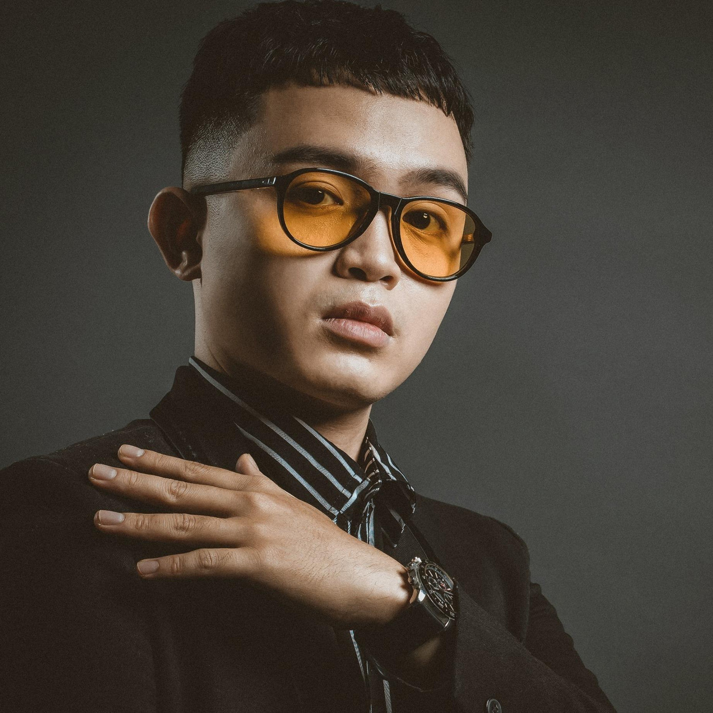 TDK là producer trẻ, từng tham gia Sing My Song và đứng sau thành công của album đầu tay của ca sĩ trẻ AMEE.