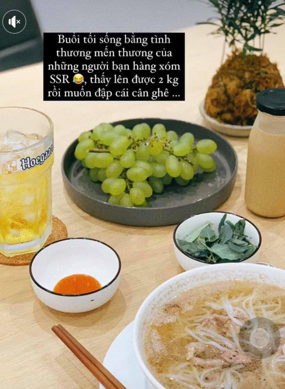 Netizen hài hước cho biết được hàng xóm "tiếp tế" chu đáo đến mức tăng cân.