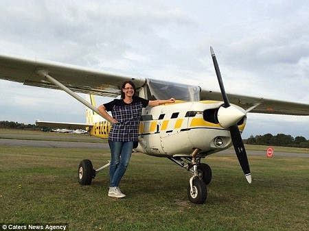 Người phụ nữ kiếm sống bằng nghề… “thi thố” ảnh 7