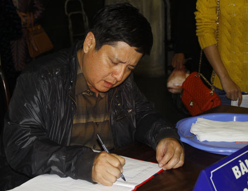 Nghệ sĩ Chí Trung viết: 