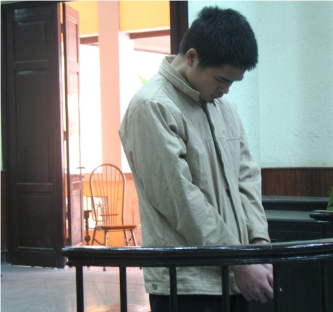 Thắng xin một cơ hội để báo hiếu mẹ nhưng bị tòa khước từ. Thắng xin một cơ hội để báo hiếu mẹ nhưng bị tòa khước từ