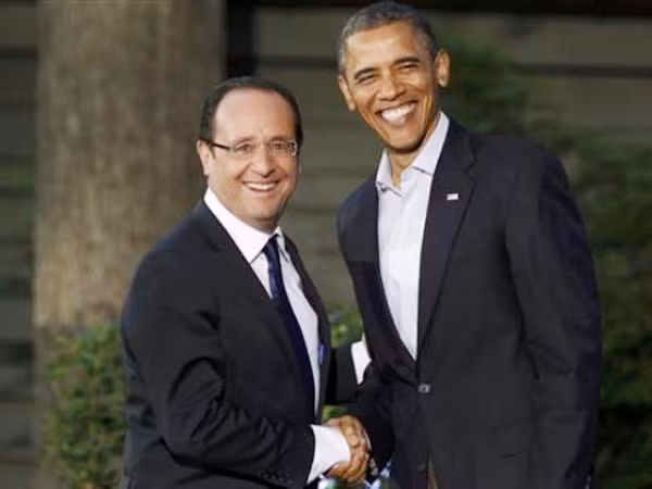 Tổng thống Mỹ Barack Obama (phải) chào đón Tổng thống Pháp Francois Hollande tới Hội nghị G8 tại Trại David. Ảnh: PressTV. Tổng thống Mỹ Barack Obama (phải) chào đón Tổng thống Pháp Francois Hollande tới Hội nghị G8 tại Trại David Ảnh: PressTV
